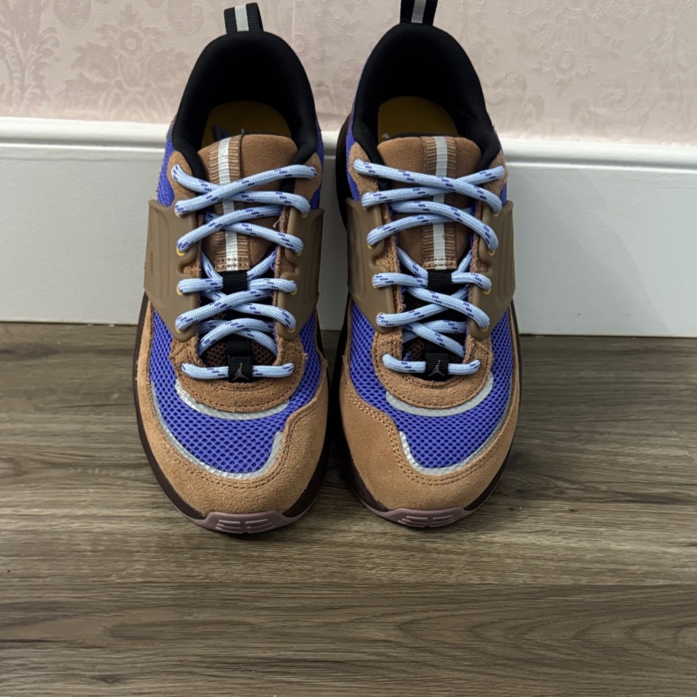 Jordan O/S SP Turner Men's Sneakers in Brown and Blue - Picture 6 of 7